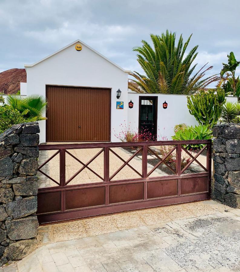 Lovely Villa Nico Playa Blanca, Hot Tub, Communal Pool Екстериор снимка
