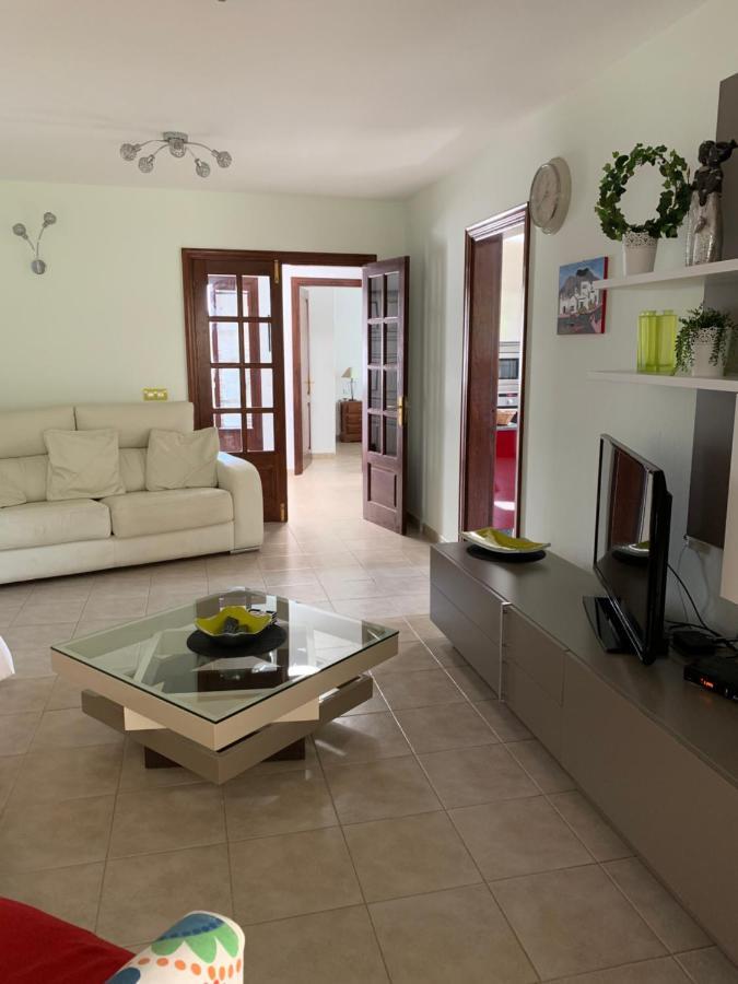 Lovely Villa Nico Playa Blanca, Hot Tub, Communal Pool Екстериор снимка